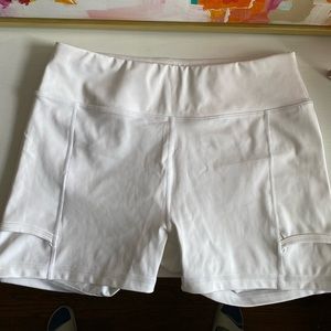 White Biker Shorts Brand Tail Size M